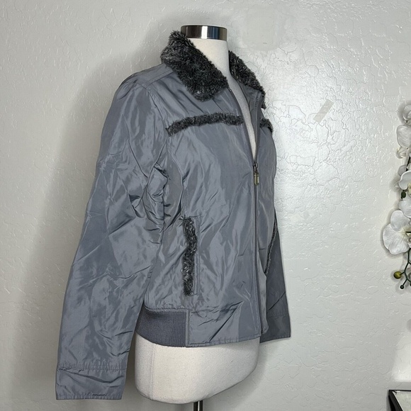 Tilt women’s gray sherpa nylon jacket M - Picture 2 of 5